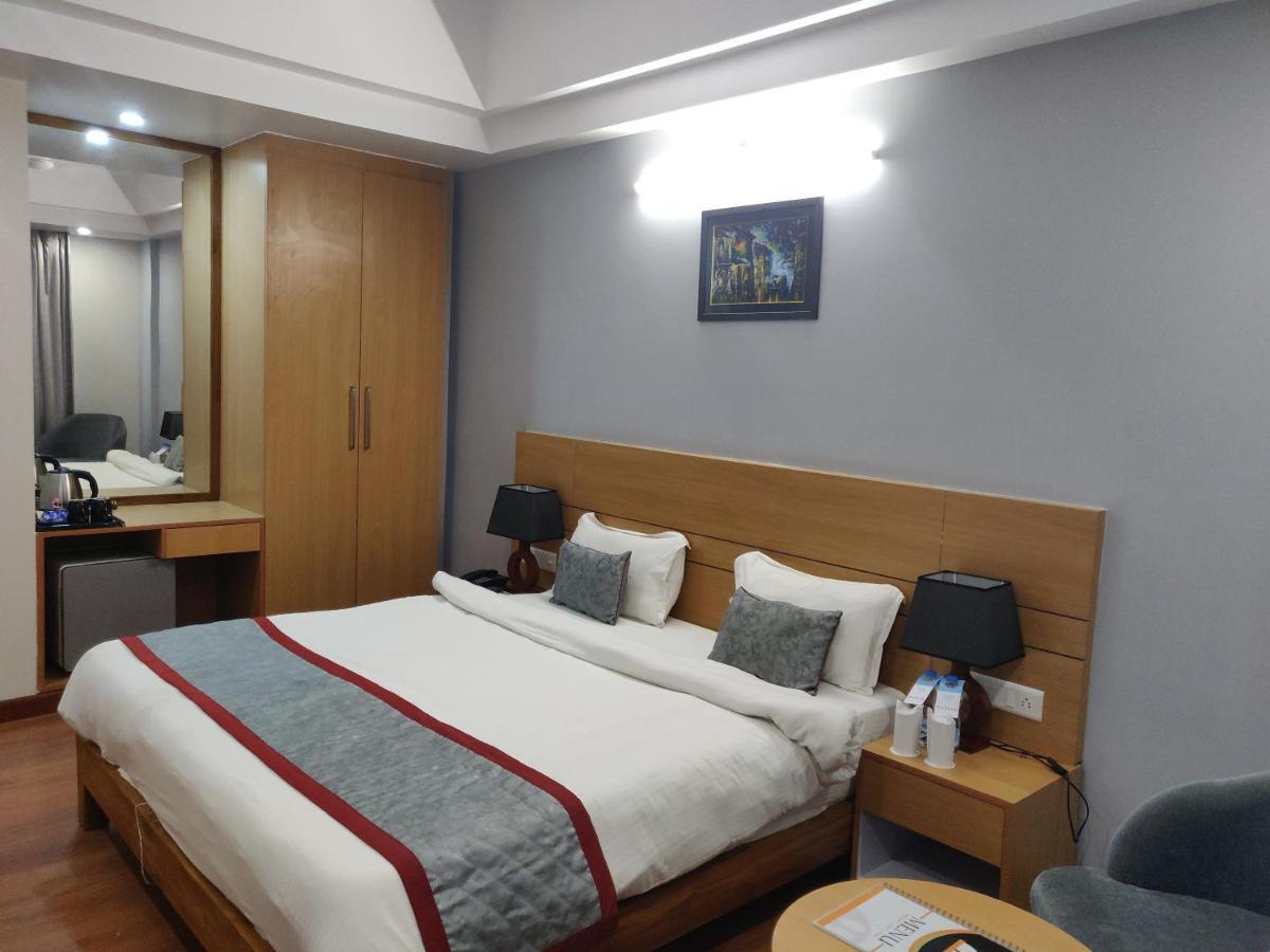 Hotel Sarvin Lucknow Exterior foto