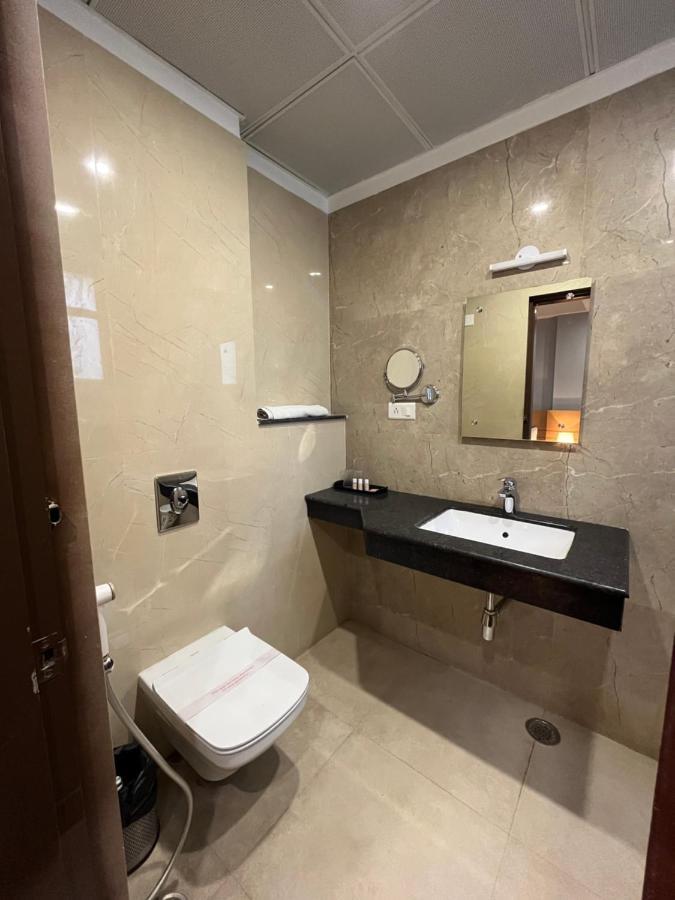 Hotel Sarvin Lucknow Exterior foto
